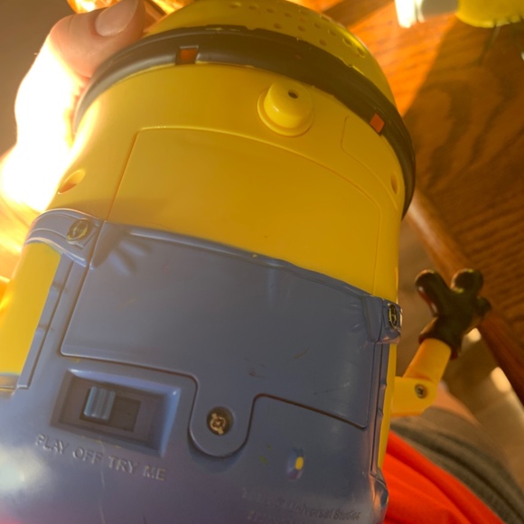 Dave the talking Minion - Picture 2 of 2